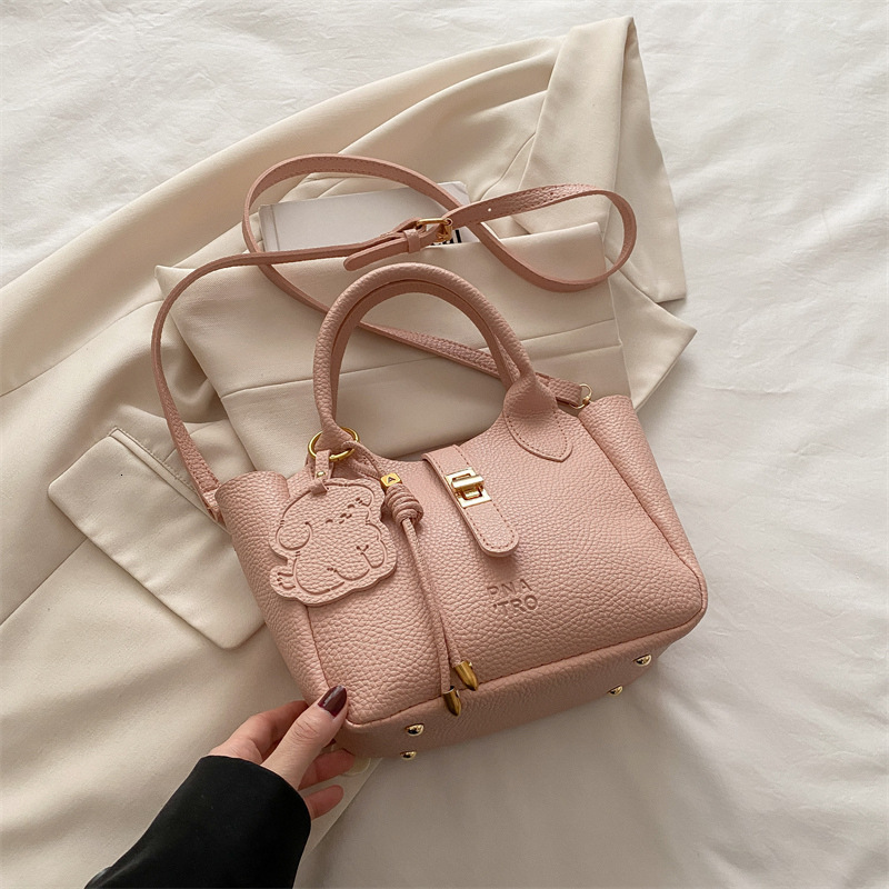 Free Delivery Designer Bag Large Capacity For Women's Spring And Summer Versatile 2025 New Korean Version Casual Crossbody Popular Bucket This Ye