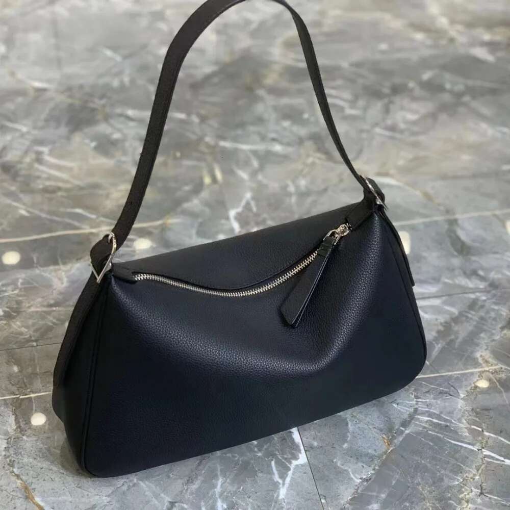 Women's Bags Designer Fashion High-End Shoulder Cowhide Underarm Large-Capacity Dinner Versatile Portable Leather Women's Bag