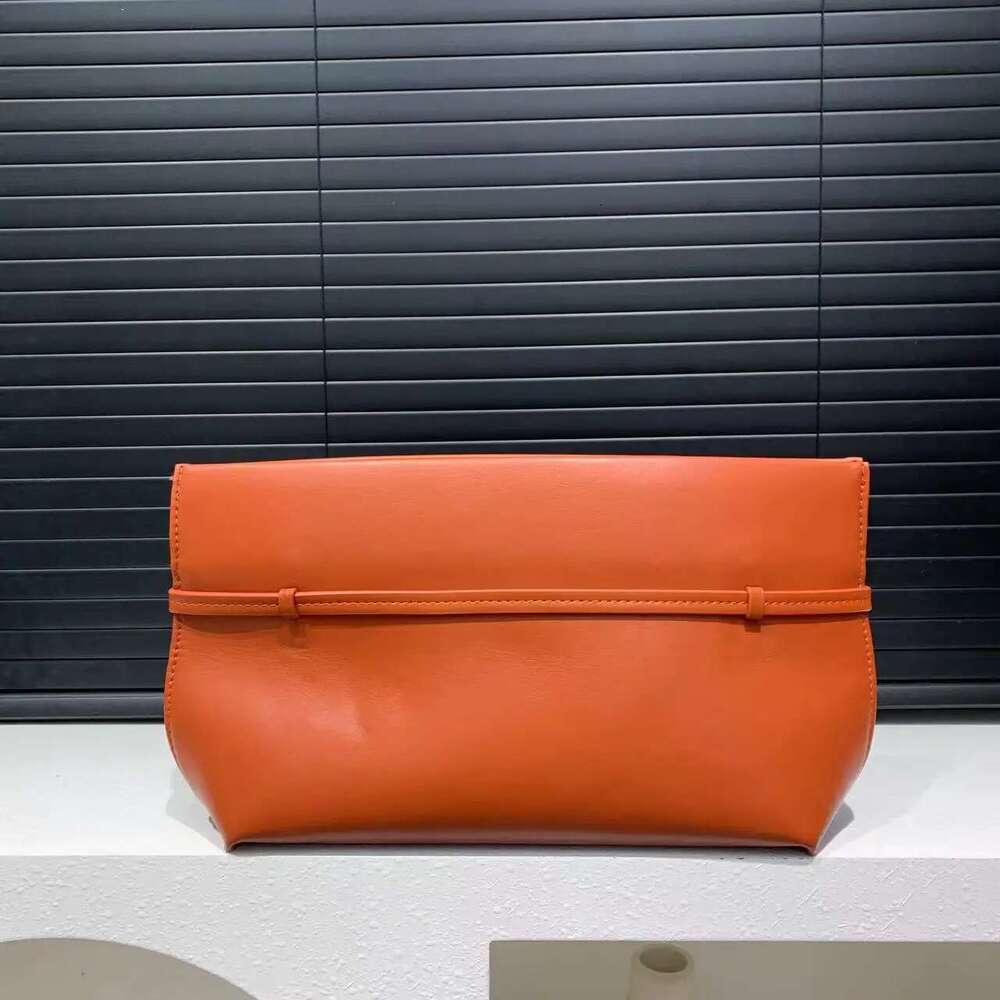Women's Fashion Soft PU Leather Handbag Design Business Commuter Bag