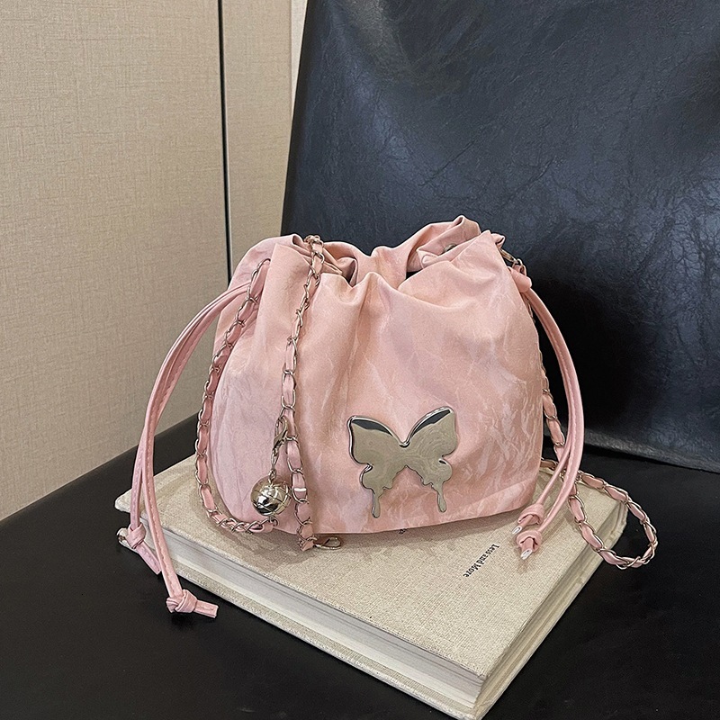 Free Delivery Designer Bag 2025 Spring Drawstring Butterfly Fashion Women's Trendy Cross Shoulder Water Bucket Bag Xiaoxiangfeng Luxury Bag