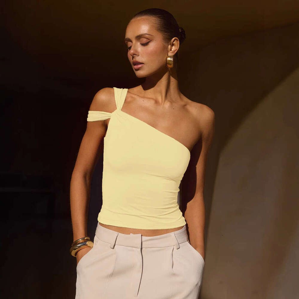 Women's Wear Fashionable Women's Clothing Design With Irregular Shoulder Baring And Strapless Features For Summer