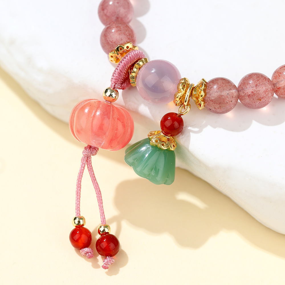 New Chinese style exudes white pink strawberry charm, with a crystal gift and bracelet design