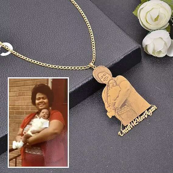 Autumn Cold Dropshipping Photo Necklace, Name PVD Carving Personalized Picture Necklace