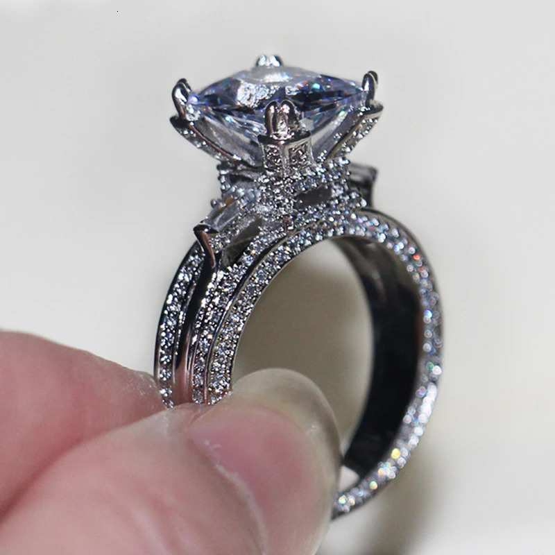 Huitan Gorgeous Full Cubic Zirconia Ring for Women Inlaid Square CZ Stone Engagement Wedding Rings Fashion Jewelry 250519