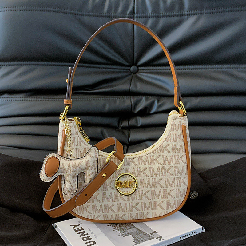 Free Shipping Designer Bag Mobile Phone Light Luxury French Style Sticker Armpit Niche Design Bag Fashionable New Womens Multifunctional Shoulder Cros