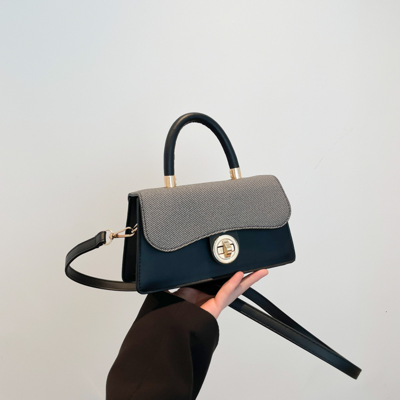 Korean style simple and fashionable 2025 lock buckle contrasting color commuting women's western-style crossbody with bill of lading shoulder sma