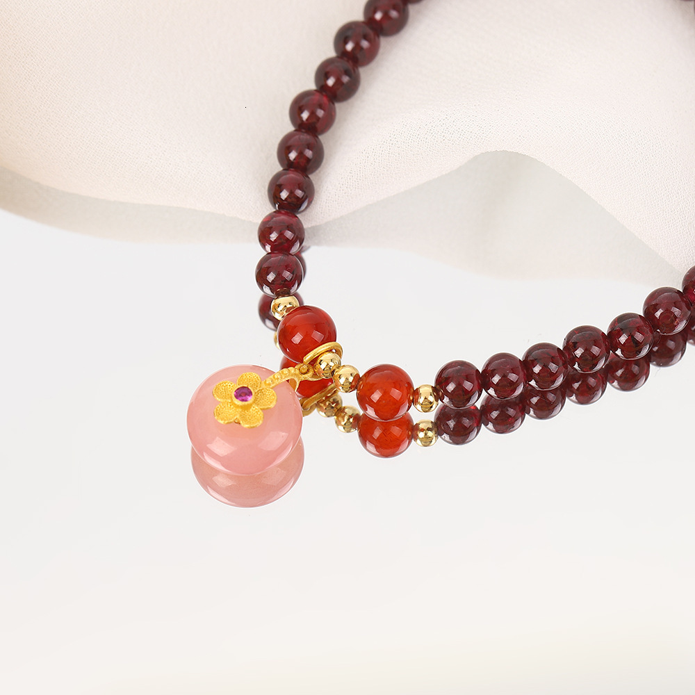 Ins ethnic style wine red bracelet, Chinese peach blossom blossoming, garnet creative bracelet for women