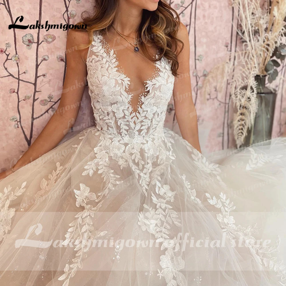 Sexy ALine Backless Wedding Dress Customized Lace Applique Beaded Off White Tulle Gowns Trouwjurk Long Bridal 250520