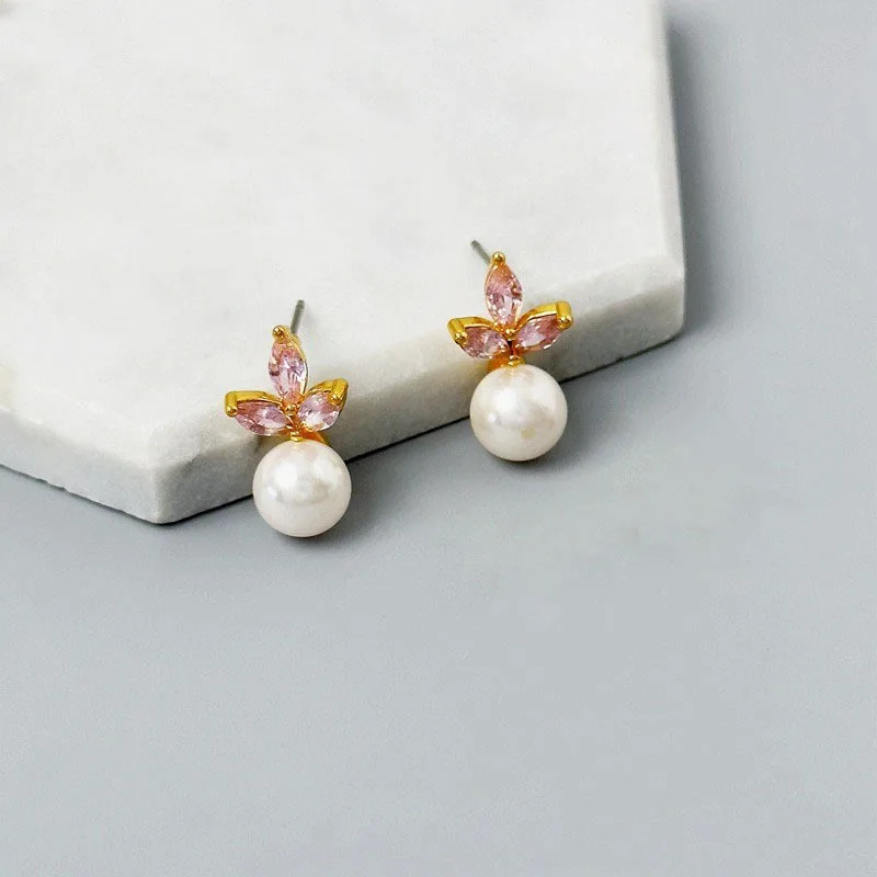 Korean Minimalist Exquisite Niche Flower Pearl Earrings With Cool And Elegant Style For Women 250517
