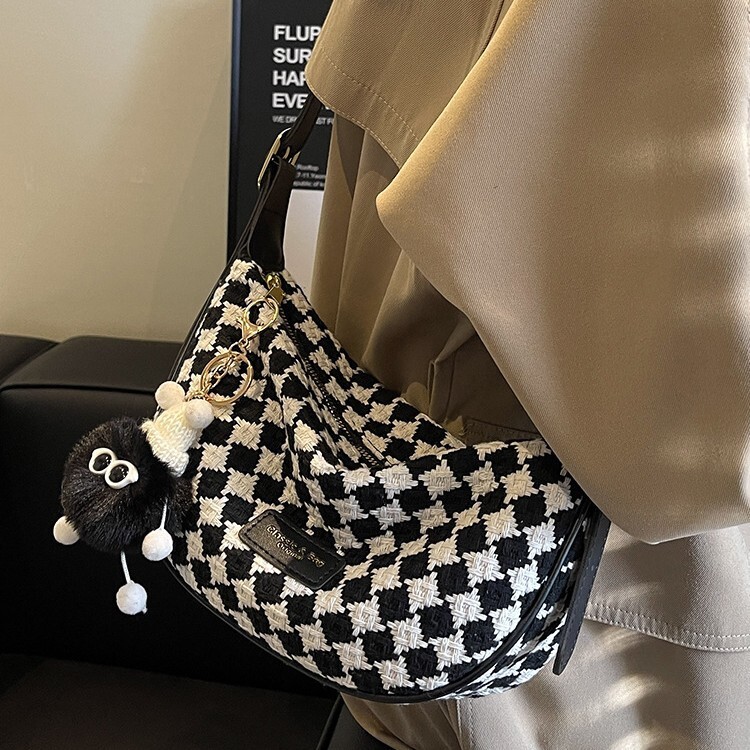 New large capacity high-end texture niche women's dumpling bag multifunctional shoulder casual fashion designer plaid crossbody bag retro shoulde