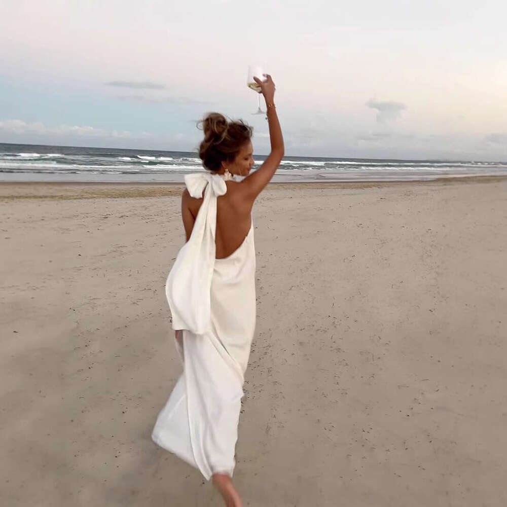 2025 Top selling Satin Summer Cool and Retro White Hook Flower Neck Hanging Evening Long Dress New Casual Fashion Trendy Clothing