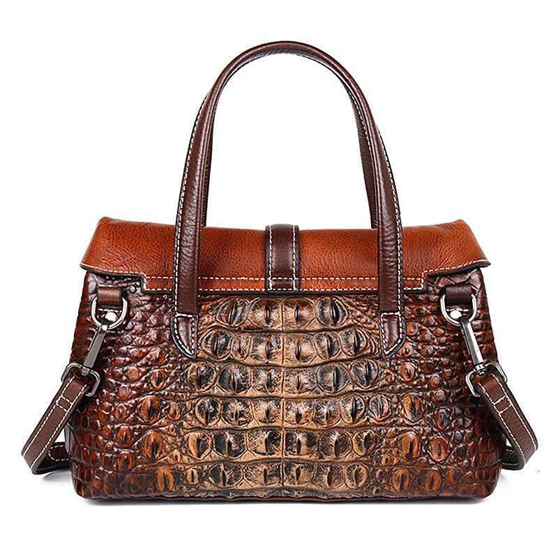 Retro Women's Exquisite Small Handbag, Luxurious Crocodile Texture, Made Of High-Quality Cowhide, Brown
