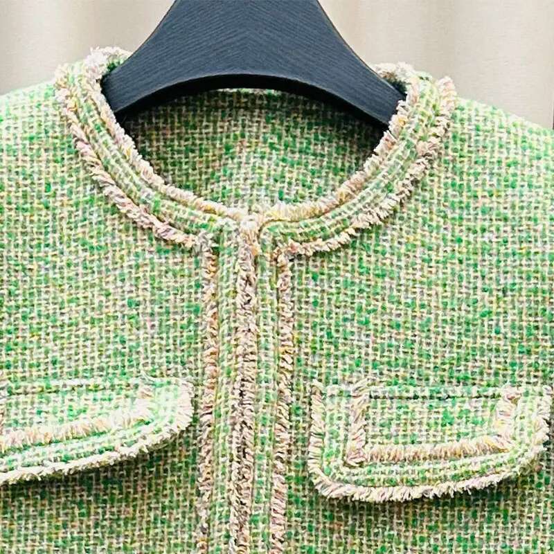 New Fashionable And Elegant Retro Celebrity High-End Temperament Design Round Neck Gem Green Small Fragrance Jacket