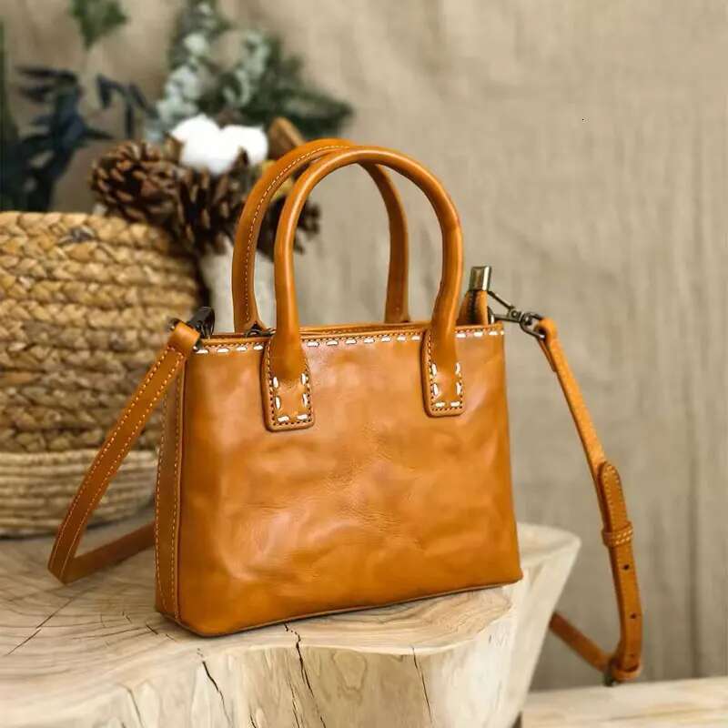 Planted tanned cowhide vintage hand grip pattern square shoulder crossbody phone bag, leather handbag, small tot