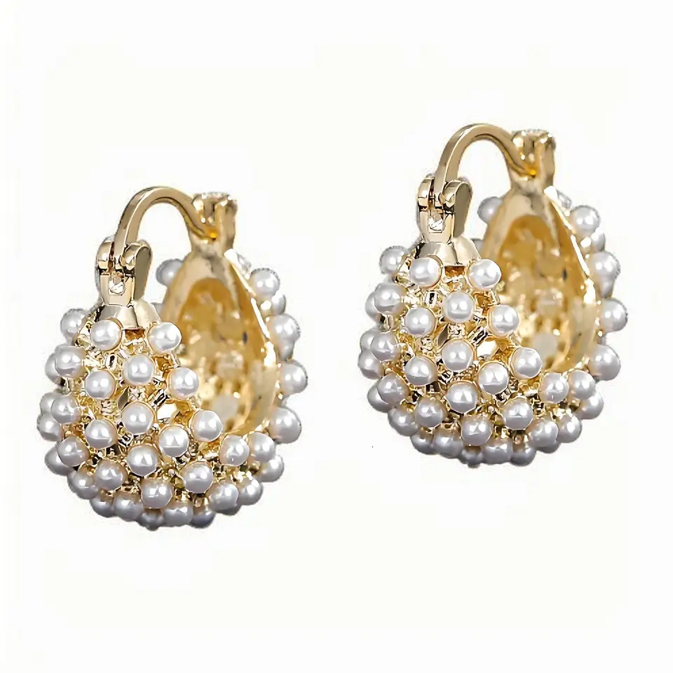 Premium Dangle Earrings with Pearls Plated Posts Timeless Elegance Fashionable Ear Accent Jewelry 250517