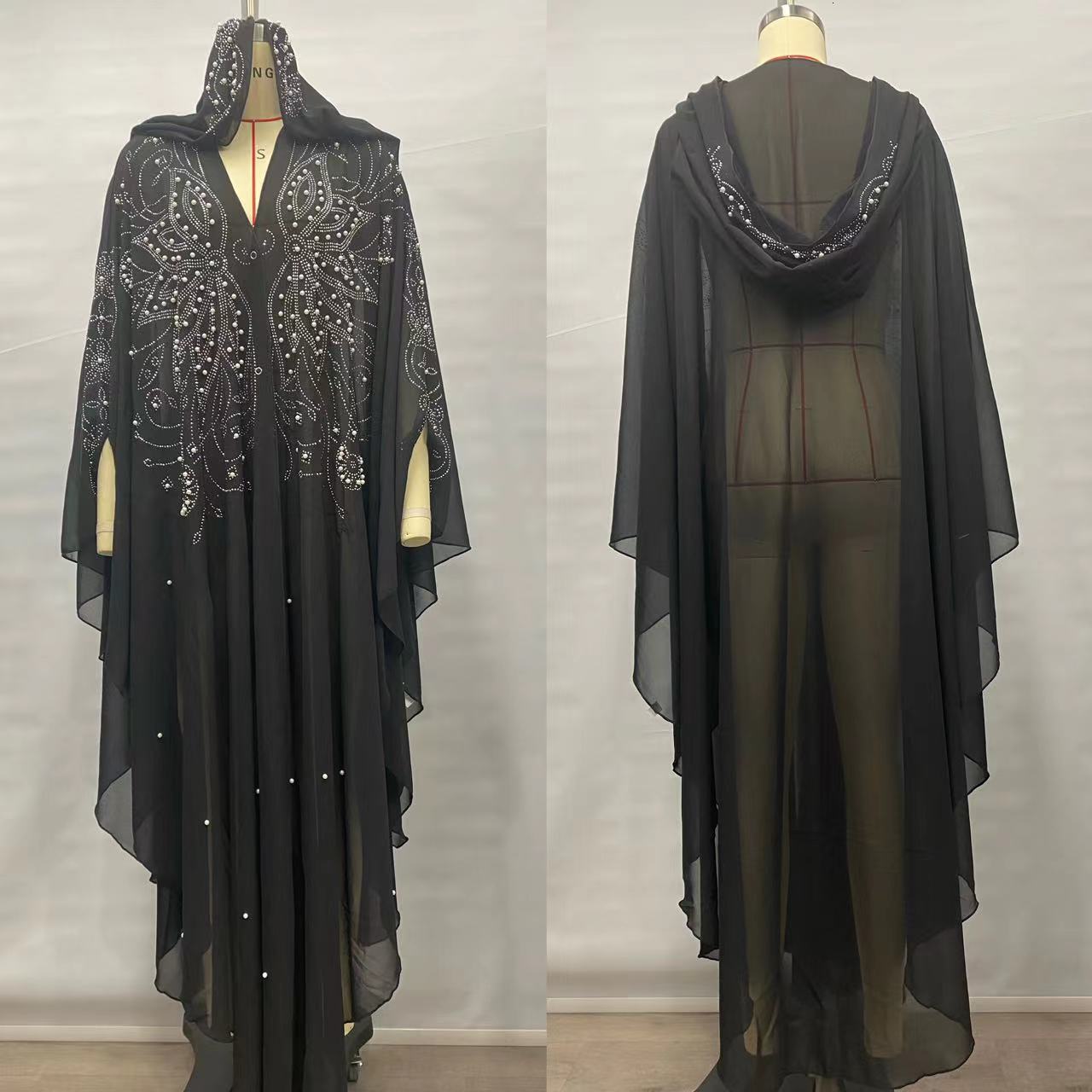 Fashionable Muslim Shawl with Bat Sleeve for Leisure by Designer