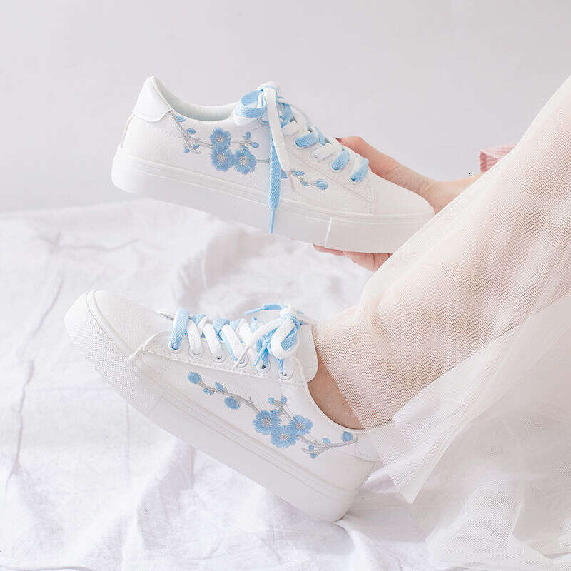 2020 Spring and Summer New Street Photography Female Students Embroidered Flat Sports Casual White Korean Edition Women's Shoes