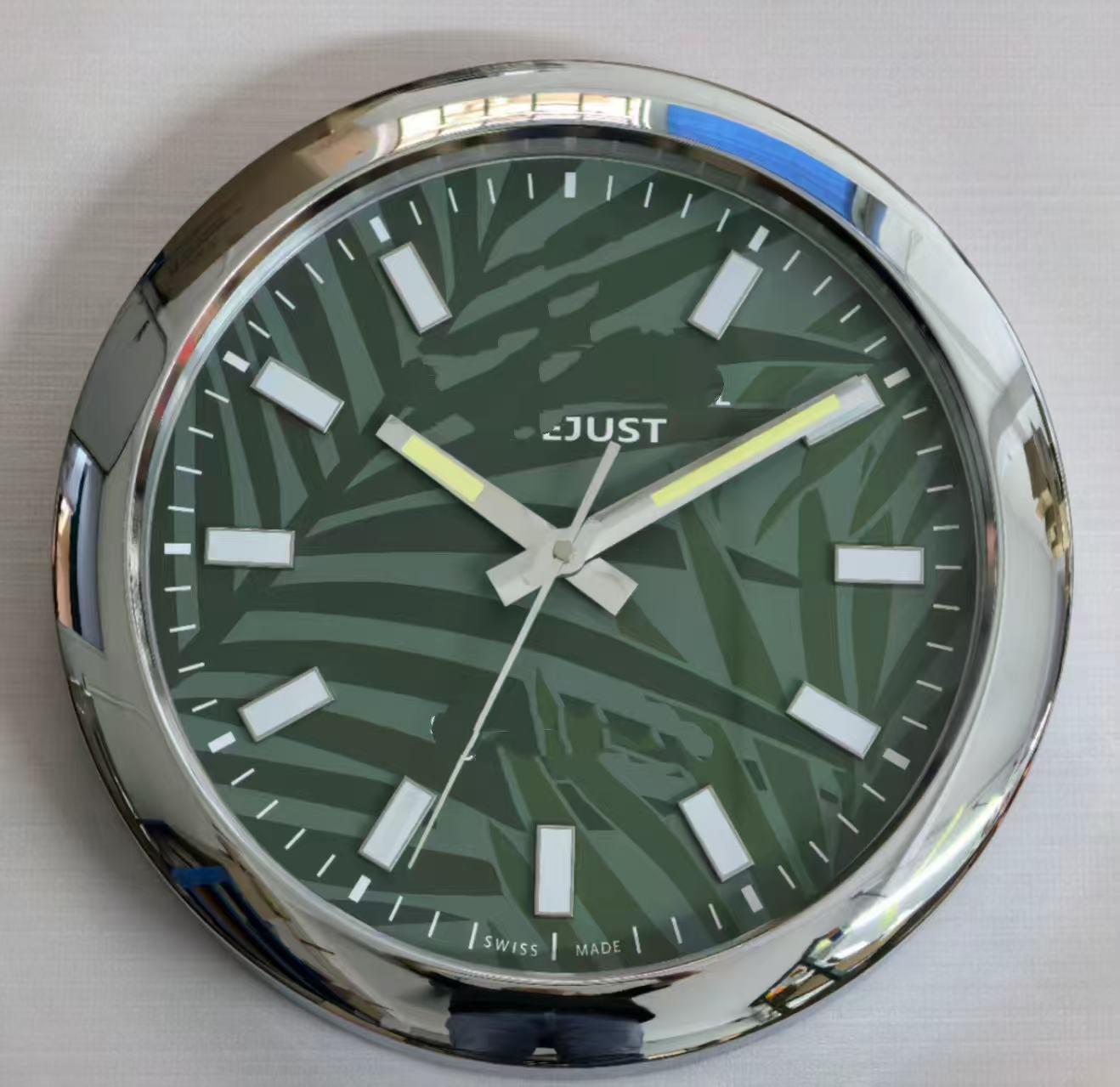 Wall Clocks Super Silent Clock Metal Modern Large Watch Home Stainless Steel Luminous The Date Will Work Q0620