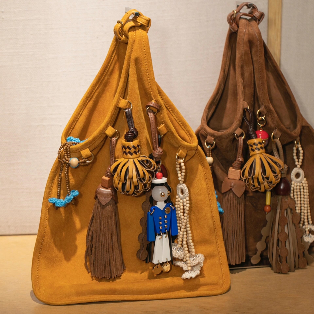 Fashion Bags Suede Handcrafted Charms Lightweight Essential Tote bag for Summer Outings