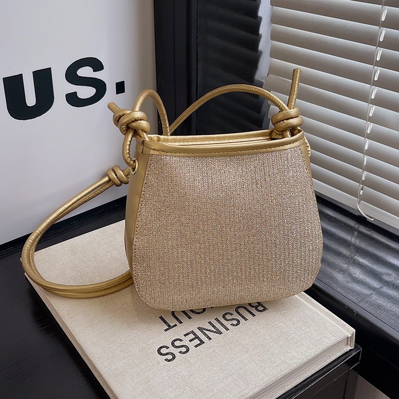 Free Delivery Designer Bag Niche Design Texture 2025 Summer Collection Solid Color Versatile Western Commuter Bucket Single Shoulder Crossbody Bag Lux