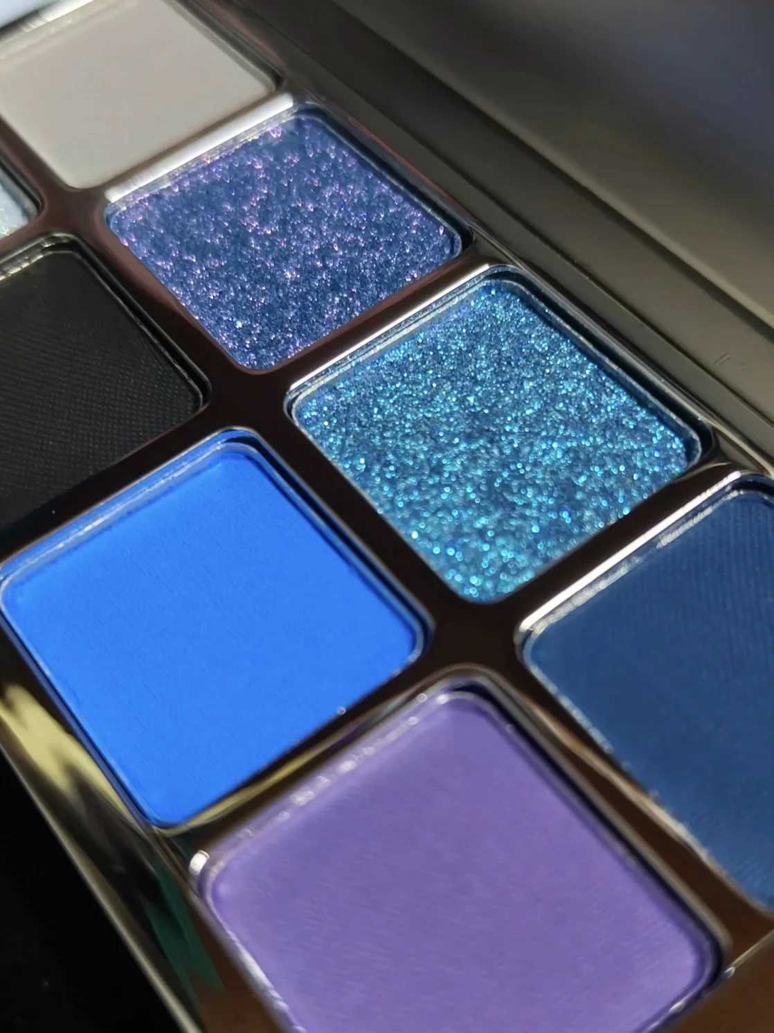 SHEDELLA 10 Colors Eyeshadow Palette Matte Shimmer Waterproof Sweatproof Lasting Pearl ShiningShine Glitter Shadow Makeup 601XJ250520
