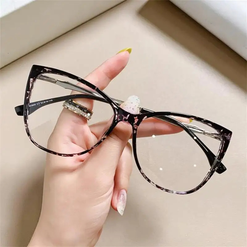 Fashion High-definition Reading Glasses Blue Light Protection Female Decorative Eyeglasses Frames Presbyopia Computer Glasses 2 250520