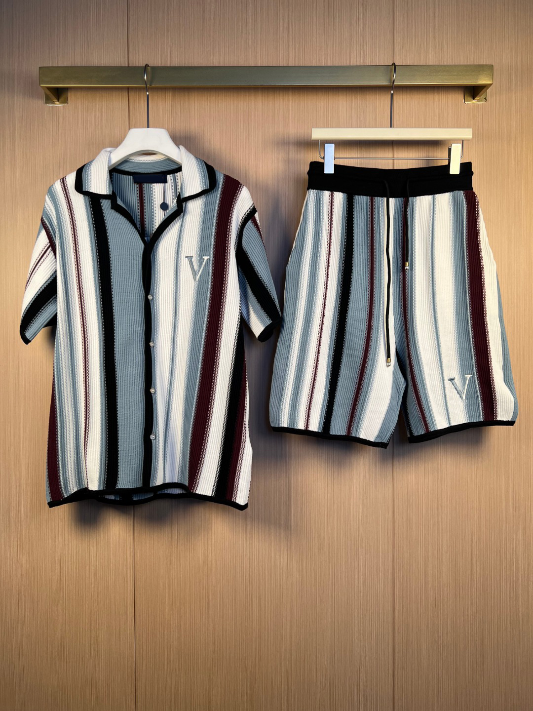 Men's Casual Shirts designer Designer New Alphabet Embroidered Color Block Striped Crochet Short Sleeve Shirt with Shorts AKMH