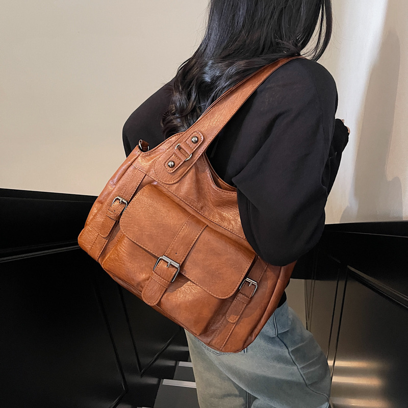2025 New Fashionable Large Capacity Soft Leather Handheld Women's Casual Single Shoulder Crossover Tote Bag