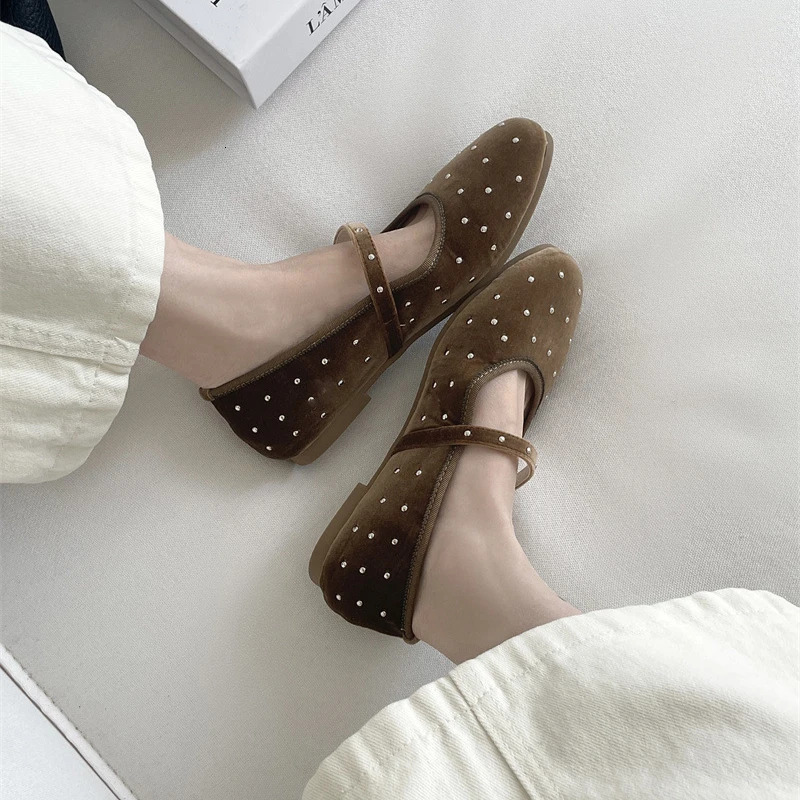 Rivet Decor Velvet Mary Janes Shoes Women Round Toe Elegant Ballet Flats Shoes Ladies Buckle Strap Spring Autumn Loafers 250515