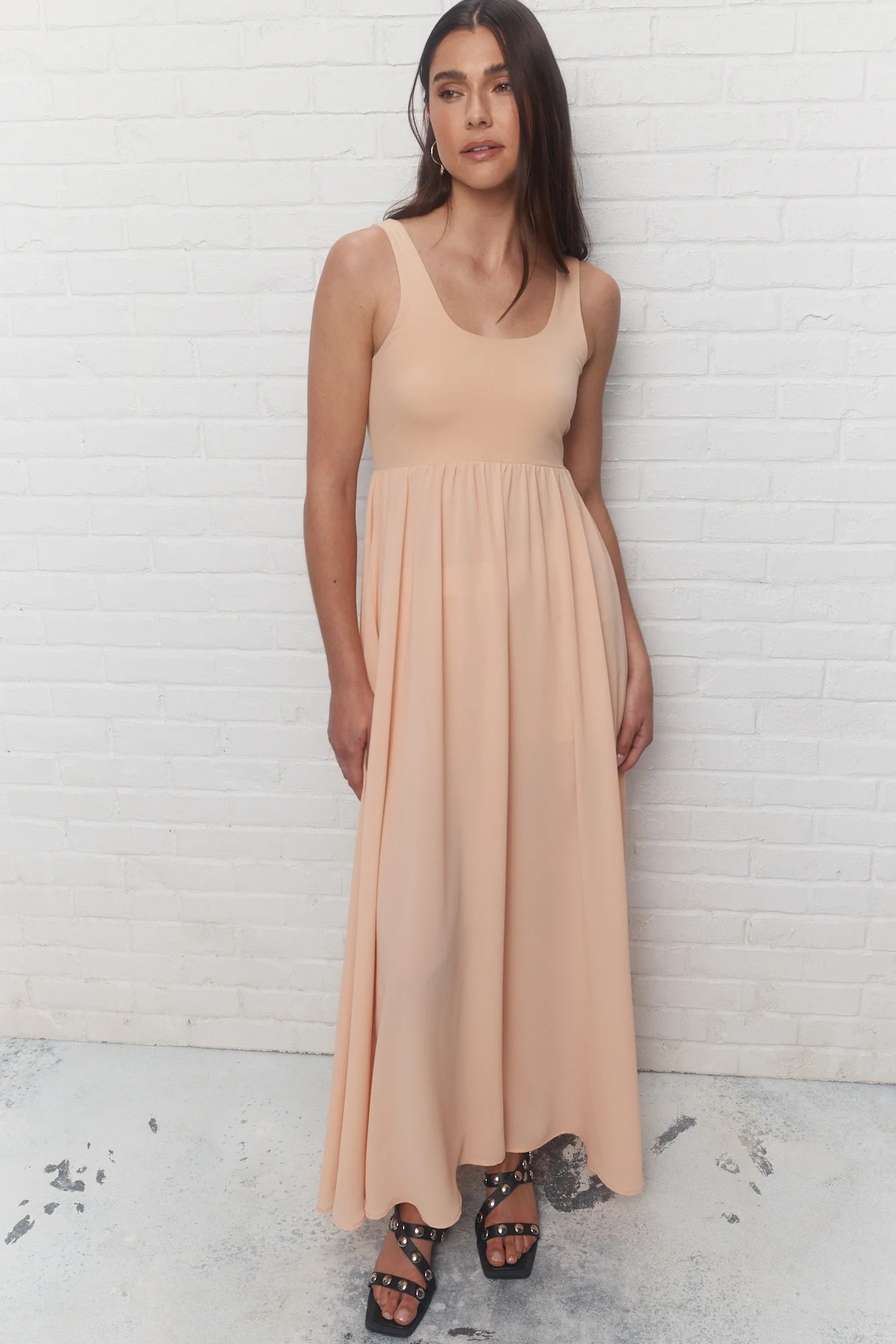 Women's Peach U-neck Sleeveless Maxi Fitted Pleated Dress with wide straps