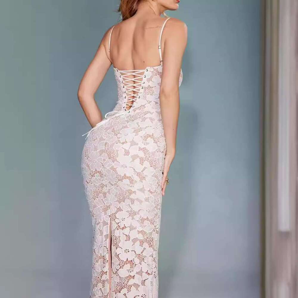 Temperament: White strapless sexy suspender dress, hip hing long skirt, breast containing cotton hair replacement, 2025 new casual fashion trend cloth