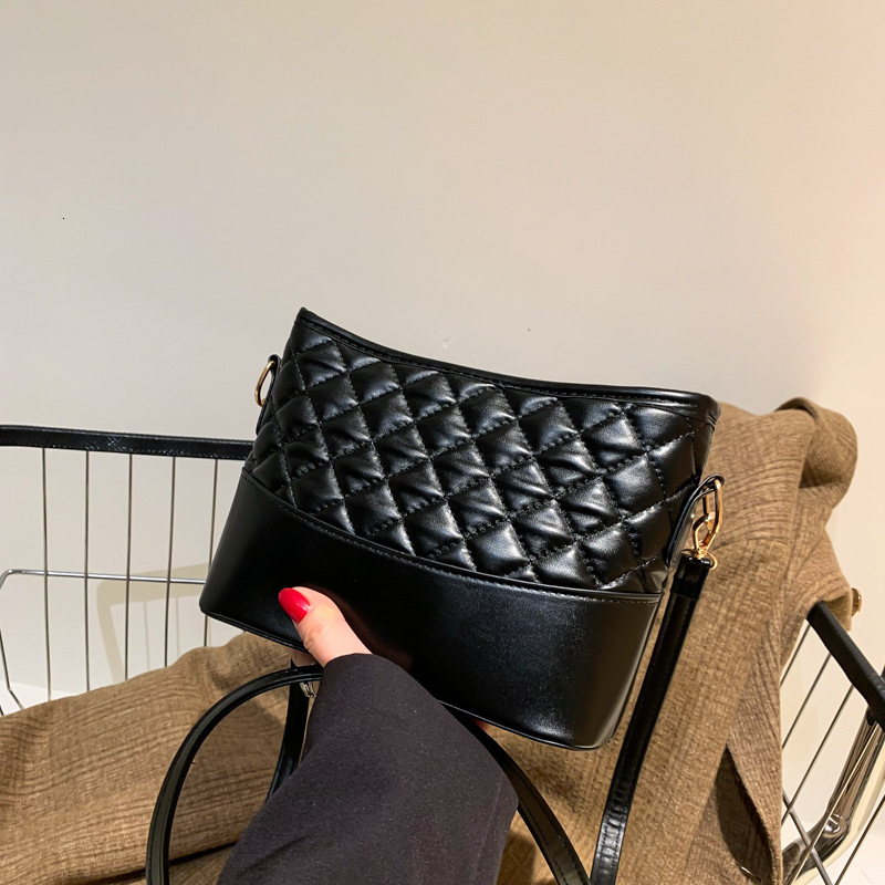 Free Delivery Designer Bag Color Blocked Diamond Grid Chain For Women 2025 New Trend Winter Wandering Casual Western Style Large Capacity Small Square