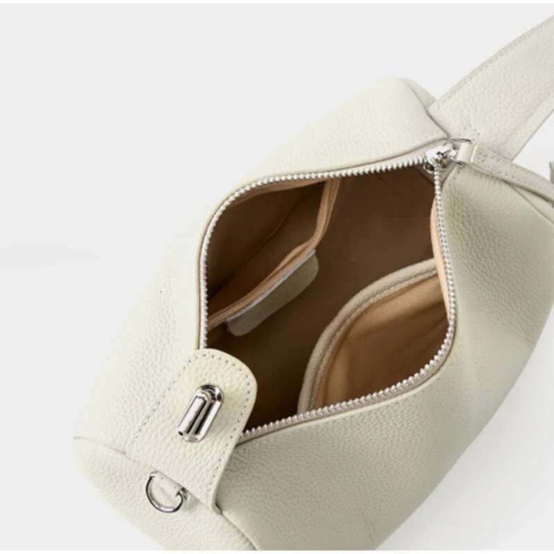 2025 New Women's Cowhide Shoulder Genuine Leather Handbag All-match Trendy Underarm Boston Style Lock Crossbody Bag