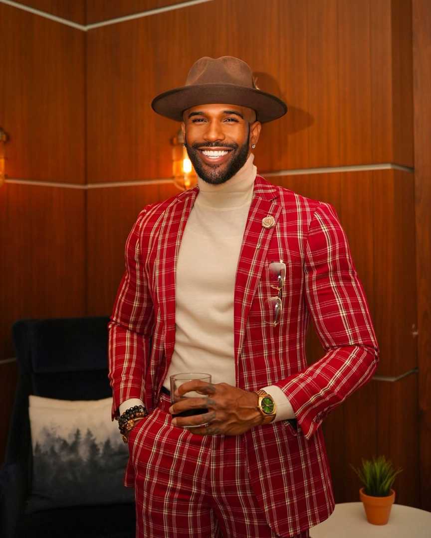 Classic Fit Check Wedding Tuxedos 2 Piece Set Jacket Pants Notched Lapel Men Suit Red Groom Wear Party Suits Customized