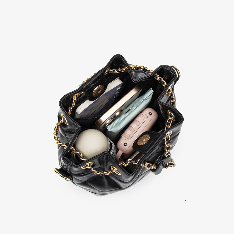 New backpack diamond grid chain diagonal cross Korean version light luxury fashion bucket shaped women's bag popular casual designer trendy cross
