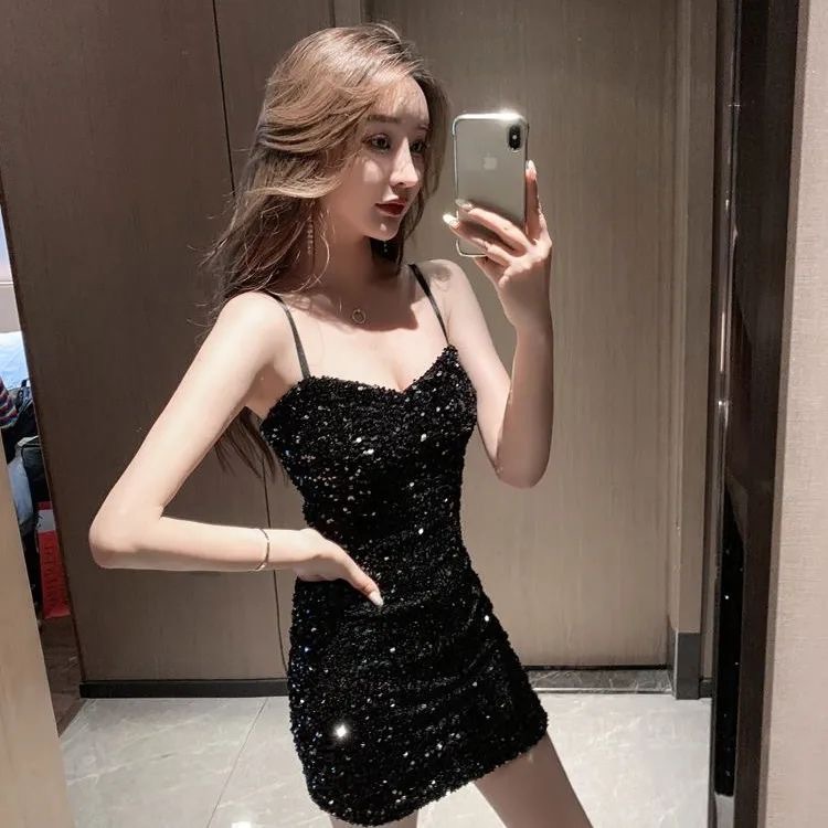 Sequined suspender skirt for women, new spring and summer temperament base, hot girl hip-wrapped sexy slim dress