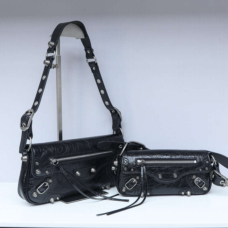 New Le Cagole Motorcycle Women s Light Luxury Heavy Industry Rivet Rod Leather Single Shoulder Underarm Bag