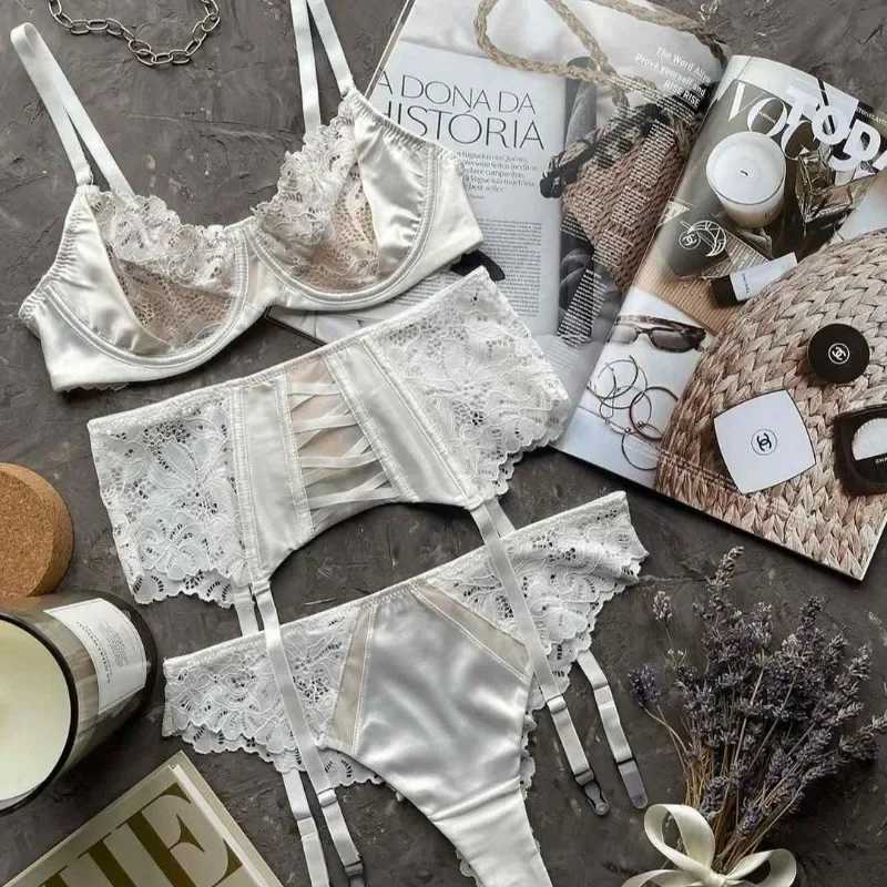 3 Piece Set Sexy Underwear Set For Women Mesh See-Through Lace Thin Sling Bra Set With Girdle Sexy Lingerie Suit New R250520