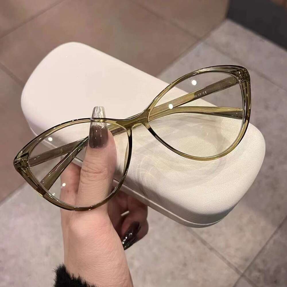 Retro Cat Eye Sunglasses for Women Polygonal Frame All Match and Blue Light Protection