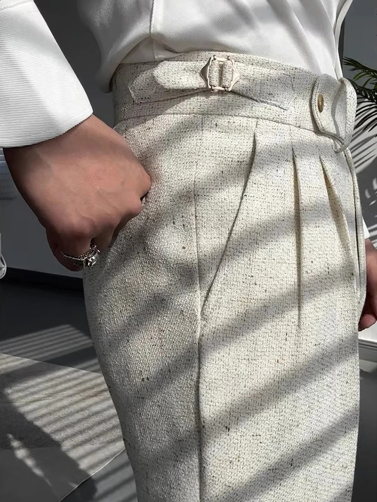 2025 Spring Casual Trousers Mens Vintage Belt High Waist Straight Pants Naples Fashion Solid Color Pleated Mens Woolen Trousers 250519