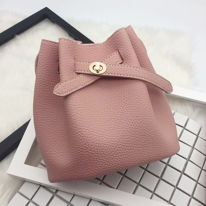 Elegant Casual Backpack: Compact Design & Secure Closure bucket bag designer bag