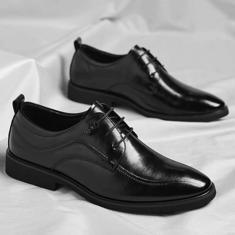 Big size leather shoes for men in spring 2025, new Blok business trend men's shoes, British style