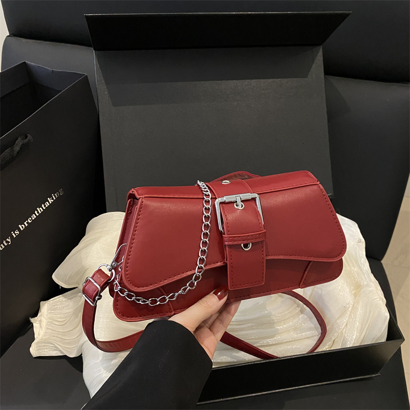 Free Delivery Designer Bag Niche Design American Hot Girl Motorcycle 2025 Female Leather Underarm Bag Single Shoulder Hand Luxury 8520