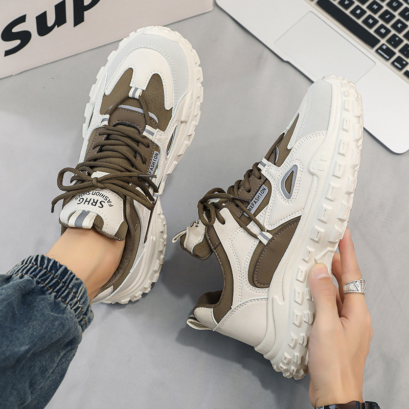 Designer casual shoes Internet celebrity hot men's shoes 2025 new spring versatile casual height increasing white sports port style dad ins trend