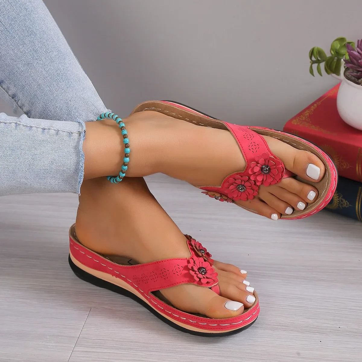 Middle aged Mom Summer Womens Sandals Slippers Flat Heel Soft Sole Elderly Sandals women shoes Sandals 250519