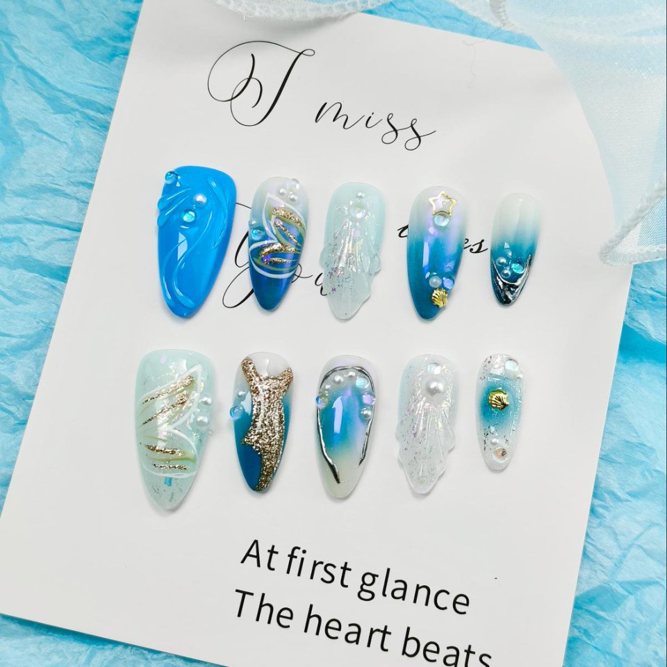 10pcs Handrawn 3D Flowers Handmade Press-on nails Medium Almond Nails Bundle 3D Butterfly Star Shell Finished nail stickers Free storage box jelly glu