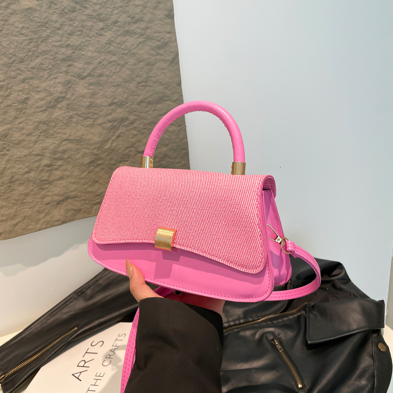 Free Delivery Designer Bag Ladies' High End Hand 2025 Spring New Versatile Ins Shoulder Crossbody Temperament Simple Small Square Luxury Bag