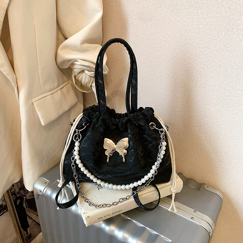 Free Delivery Designer Bag Silver Butterfly Women's 2025 Fashionable Korean Pearl Chain Backpack Versatile Hand Luxury Bag