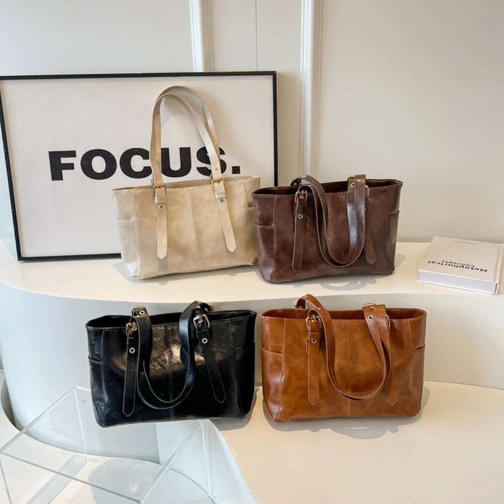 2025 New Korean Retro PU Leather Chain Shoulder Bags Women Fashion Black Large Capacity Tote Bag Female High-Quality Handbags