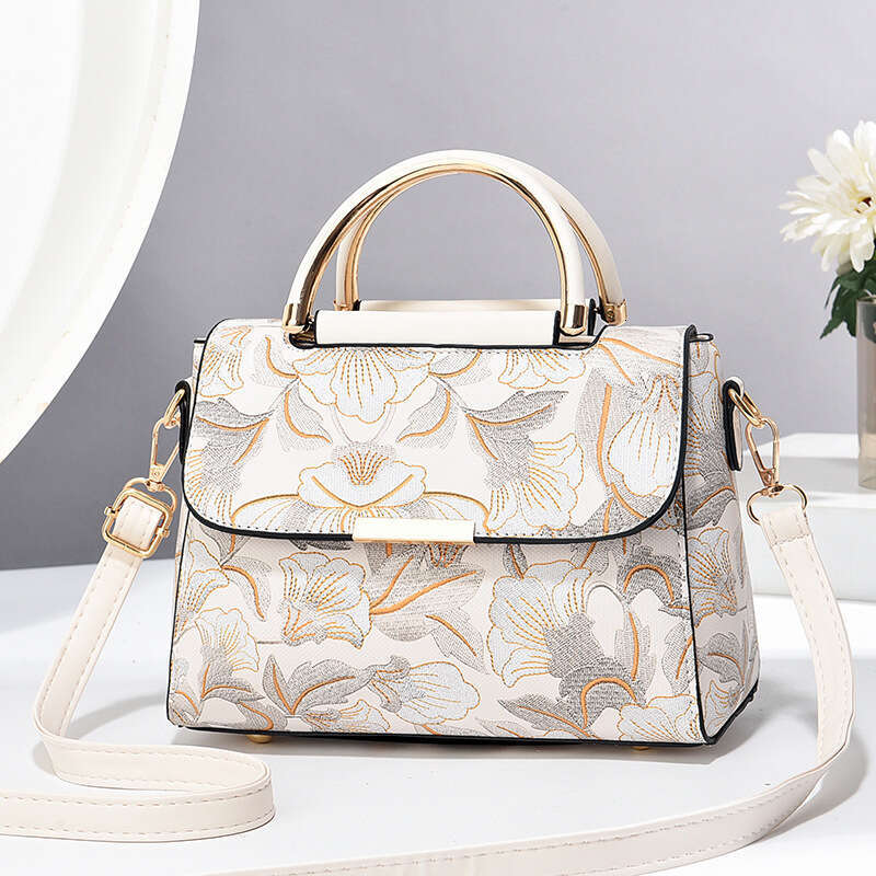 Chinese style handbag popular printed small new trendy and fashionable women s shoulder bag crossbody